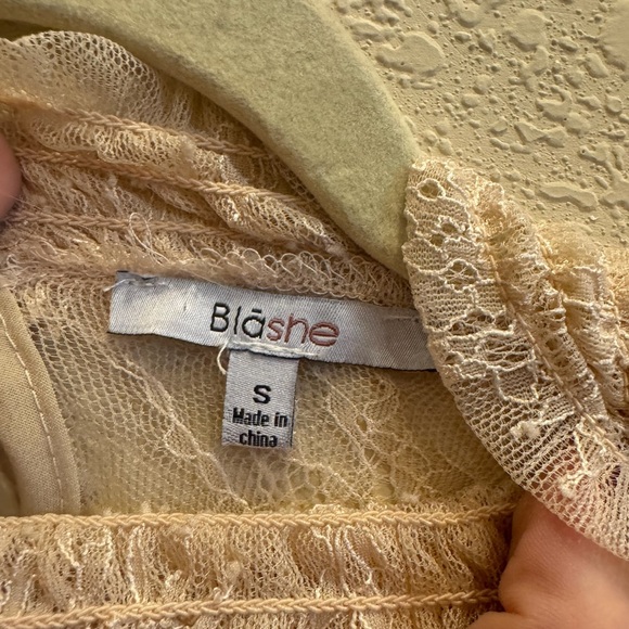 Sold - Picture 3 of 5